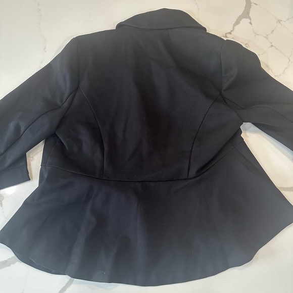 NWT Torrid Black Studio Design Peplum Blazer - Picture 4 of 8